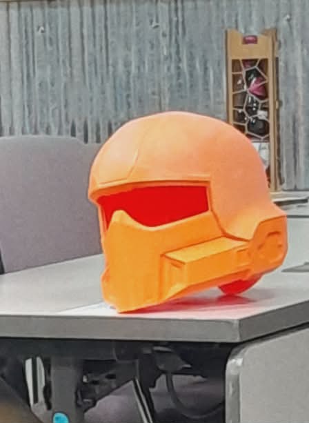 Prop building and cosplay crafting discussion