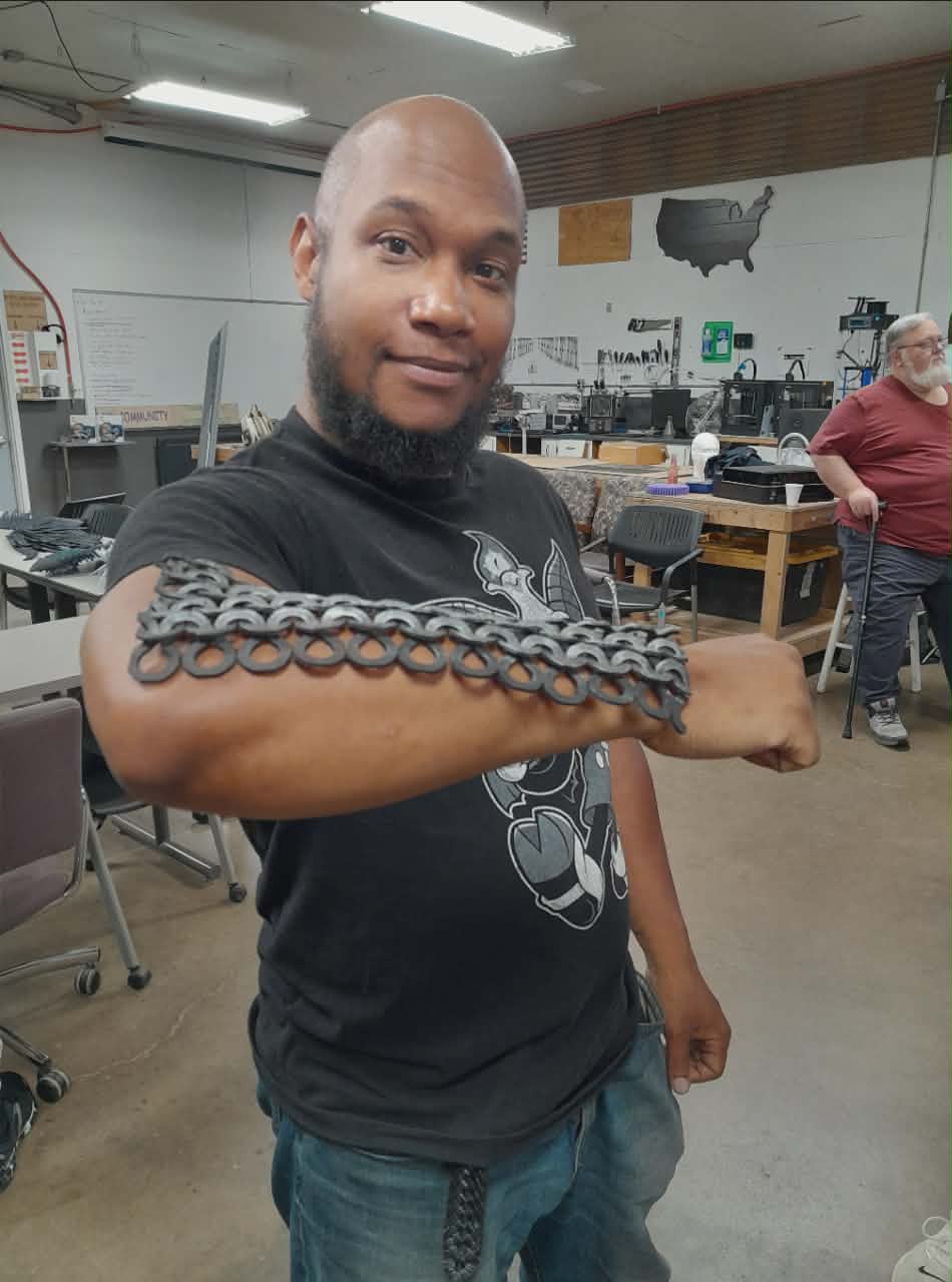 Cosplay tips and knowledge sharing at meetup